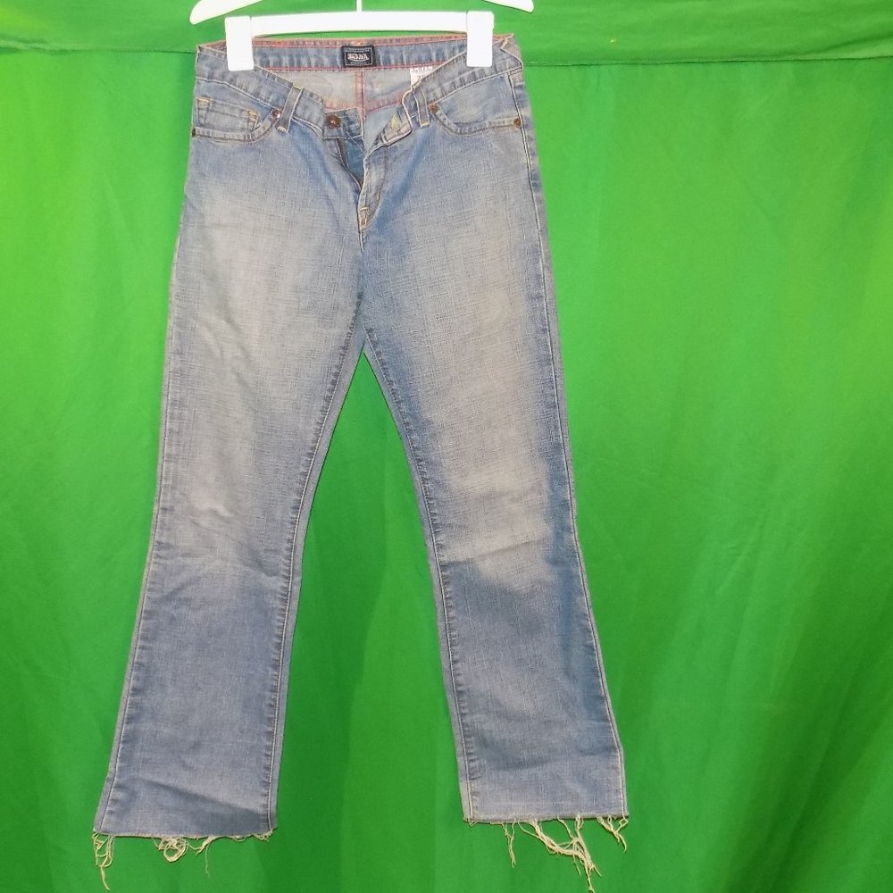 Woman's Von Dutch Light Wash Jeans Size 28